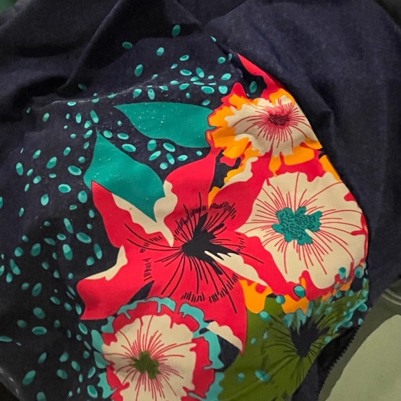 Women’s Navy & Floral Dress. - Picture 3 of 4